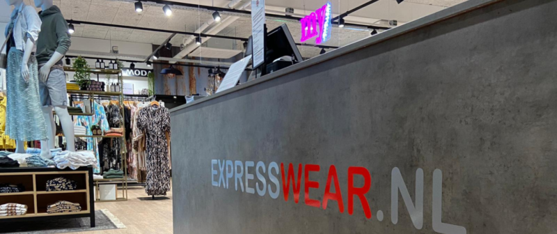 Express Wear versterkt online winkelbeleving met <small>AI, personalisatie en slimme e-commerce. </small>